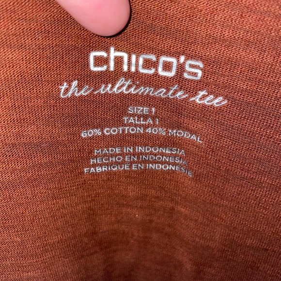 Small Top. MUST BE BUNDLED - Picture 6 of 7